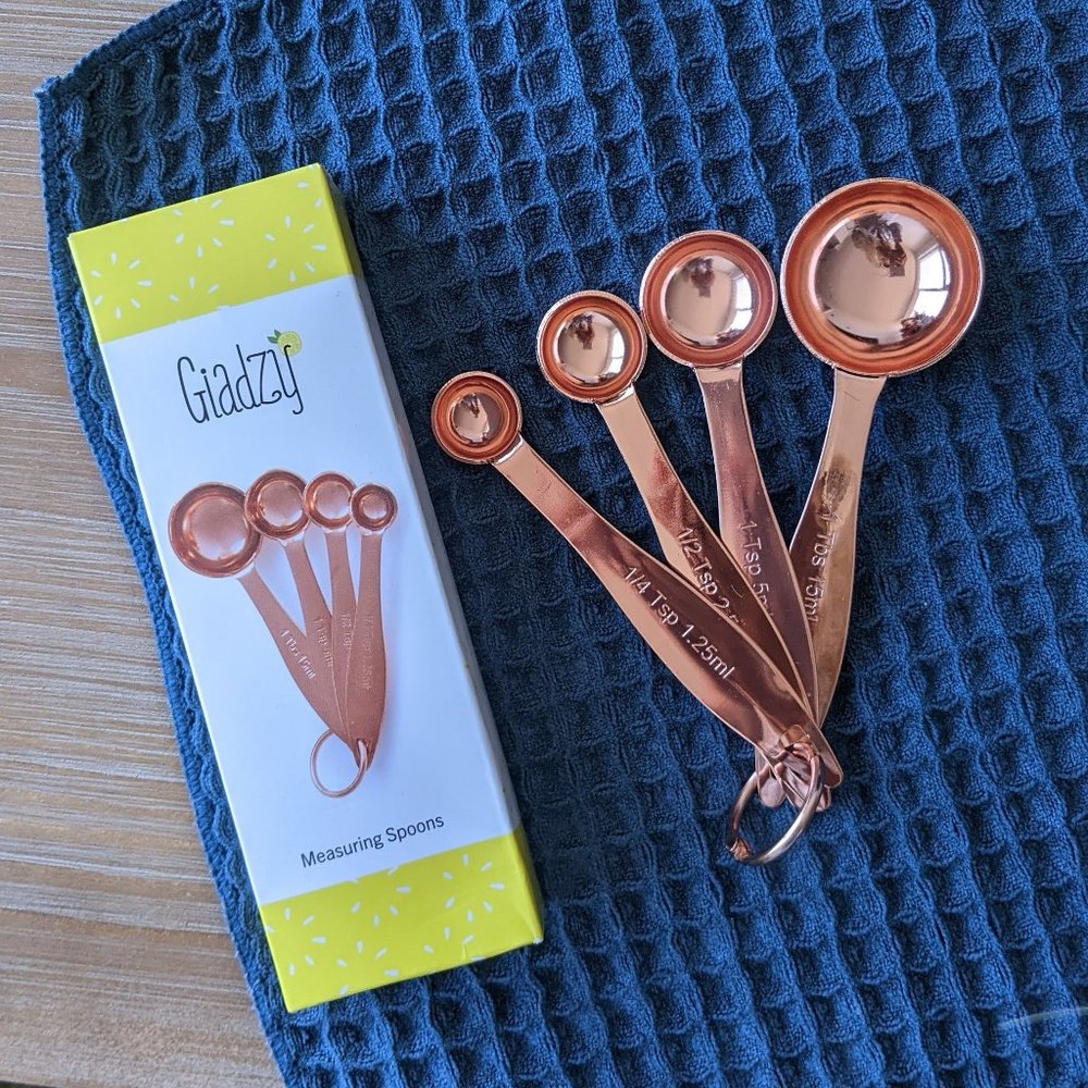 Giadzy Copper Rose Measuring Spoons - Set of 4